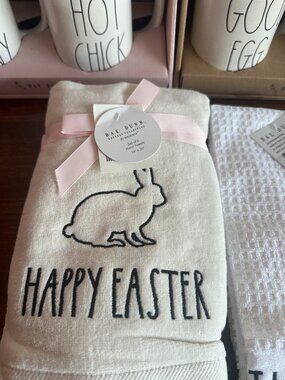 Rae Dunn Hand Towel